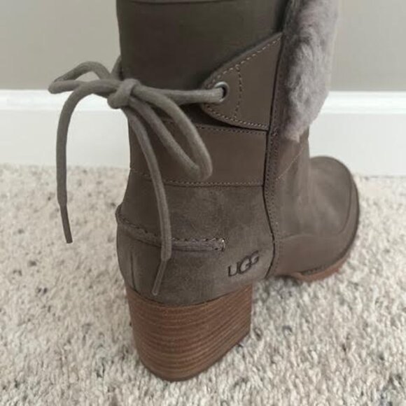 UGG Women's Kirke Suede/Leather Ankle Boots Size 7.5 Dark Taupe Zip Up Ankle - Picture 3 of 8